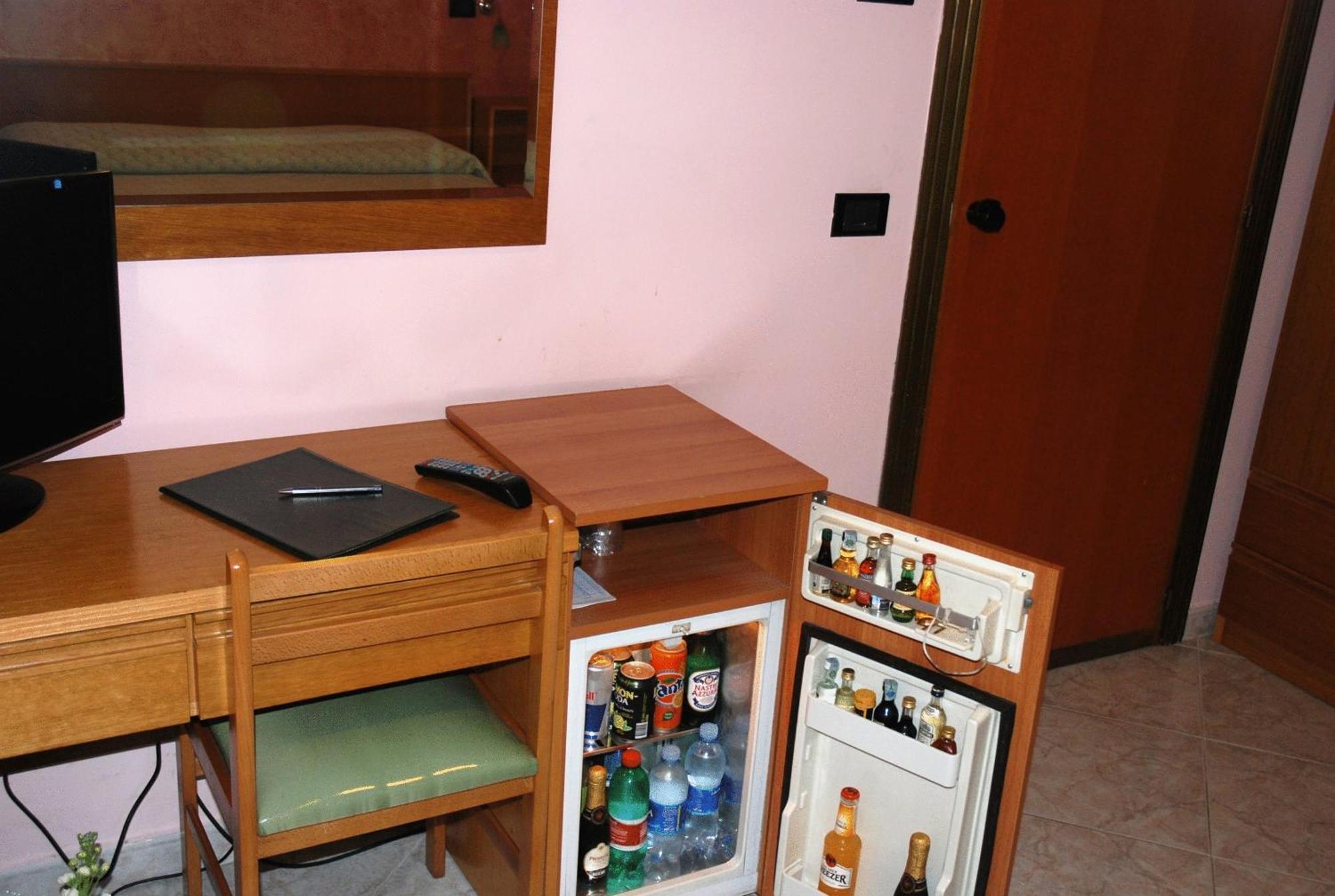 Hotel Grillo Verde ตอร์เร อันนุนซิอาตา ภายนอก รูปภาพ