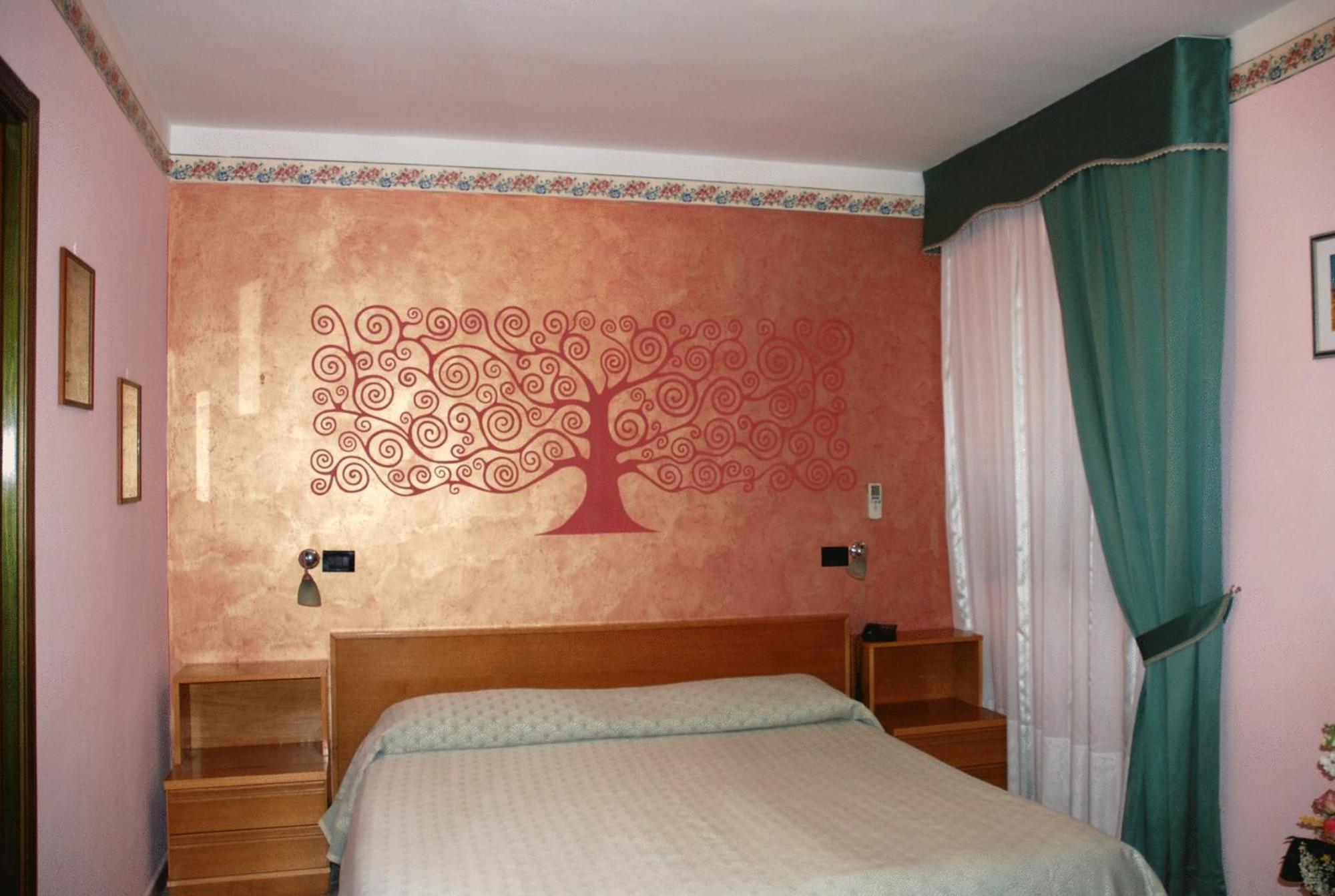 Hotel Grillo Verde ตอร์เร อันนุนซิอาตา ภายนอก รูปภาพ